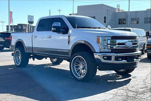 White Platinum Metallic Tri-Coat 2018 Ford F-250 King Ranch
