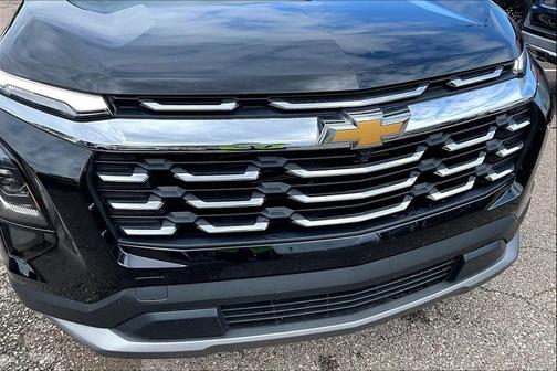 Mosaic Black Metallic 2026 Chevrolet Equinox 1LT
