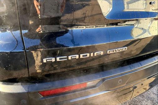 2024 GMC Acadia AWD AT4