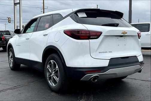 Summit White 2025 Chevrolet Blazer 1LT