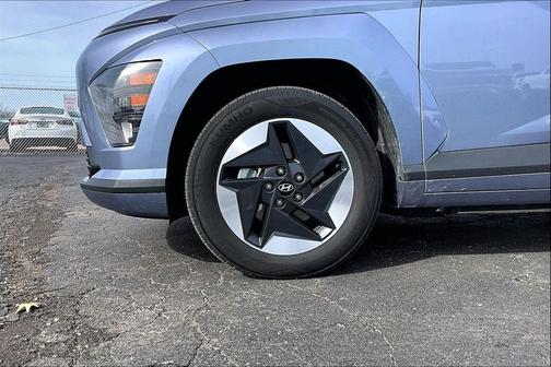 2024 Hyundai KONA EV SEL