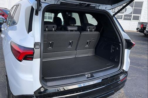 Iridescent White Tricoat 2027 Buick Enclave Sport Touring