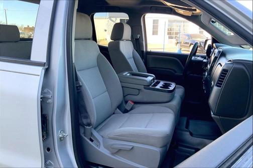 Silver Ice Metallic 2017 Chevrolet Silverado 1500 WT
