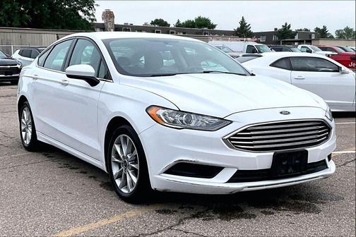 Ruby Red Metallic Tinted Clearcoat 2017 Ford Fusion SE