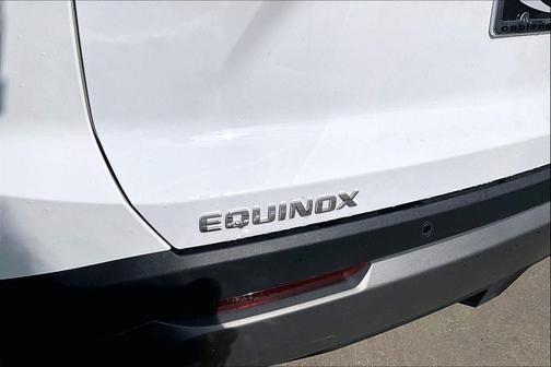Summit White 2026 Chevrolet Equinox 1LT