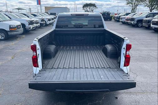 Summit White 2023 Chevrolet Silverado 1500 LT