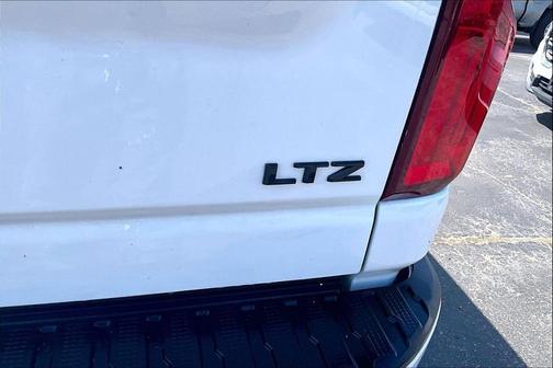 Summit White 2024 Chevrolet Silverado 2500 LTZ