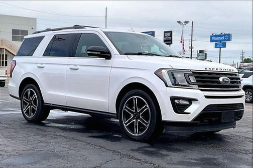 White Platinum Metallic Tri-Coat 2019 Ford Expedition Limited