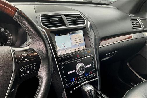 Shadow Black 2018 Ford Explorer Platinum