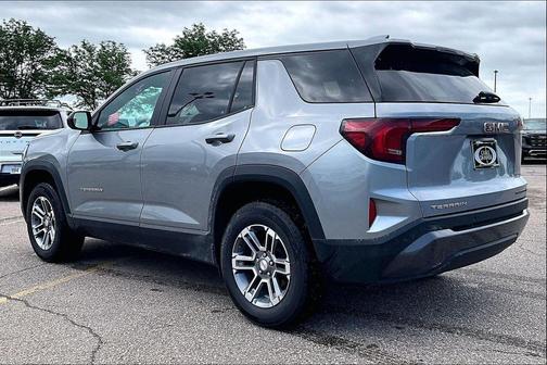 Sterling Metallic 2026 GMC Terrain FWD Elevation
