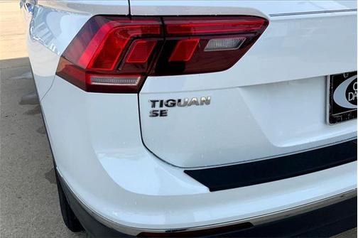 2021 Volkswagen Tiguan 2.0T SE R-Line Black 4MOTION