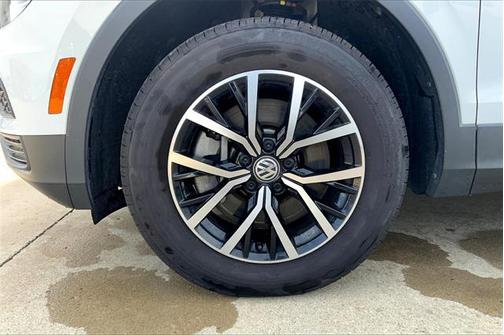 2021 Volkswagen Tiguan 2.0T SE R-Line Black 4MOTION