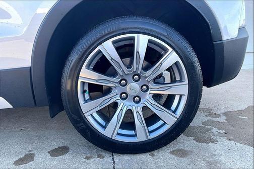 Crystal White Tricoat 2020 Cadillac XT4 Premium Luxury