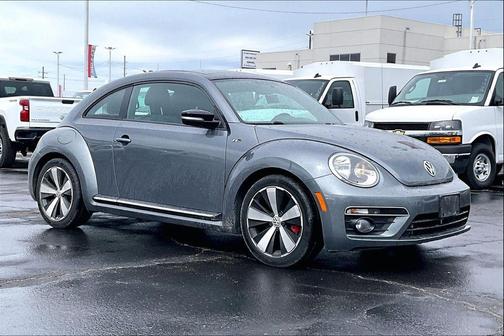 Platinum Gray Metallic 2014 Volkswagen Beetle DSG 2.0T R-Line