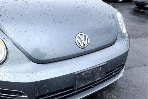 Platinum Gray Metallic 2014 Volkswagen Beetle DSG 2.0T R-Line