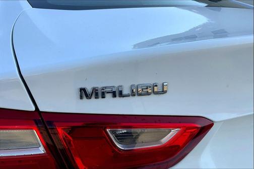 2017 Chevrolet Malibu 1LT