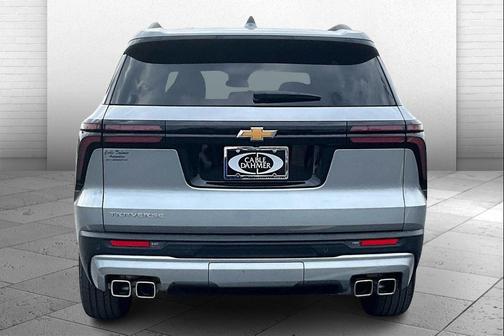 Sterling Gray Metallic 2025 Chevrolet Traverse LT