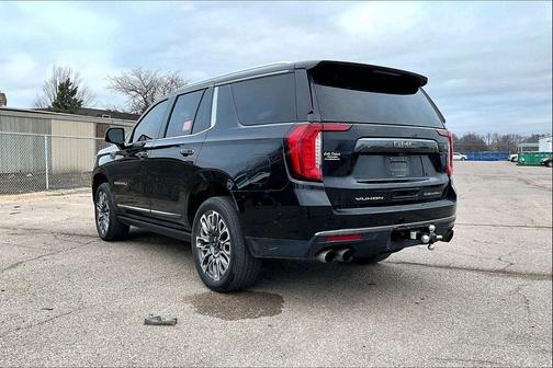 2023 GMC Yukon Denali Ultimate