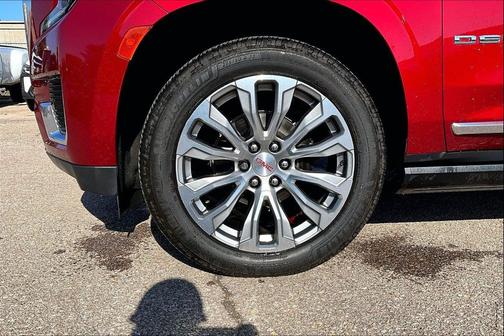 Cayenne Red Tintcoat 2022 GMC Yukon Denali