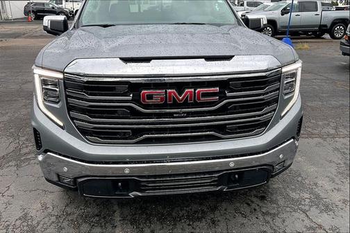 Sterling Metallic 2024 GMC Sierra 1500 SLT