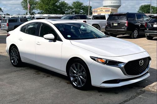 Snowflake White Pearl Mica 2025 Mazda Mazda3 FWD w/Preferred Package
