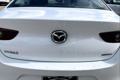 Snowflake White Pearl Mica 2025 Mazda Mazda3 FWD w/Preferred Package