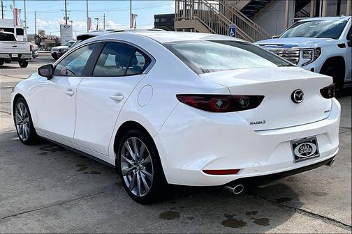 Snowflake White Pearl Mica 2025 Mazda Mazda3 FWD w/Preferred Package