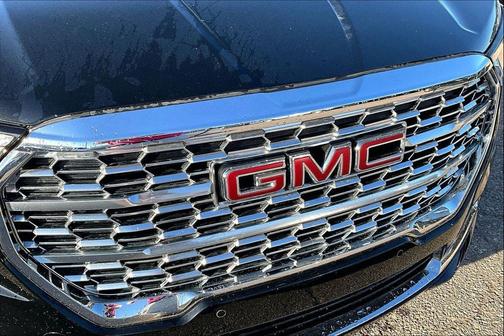 Ebony Twilight Metallic 2022 GMC Terrain Denali