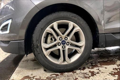 Magnetic Metallic 2017 Ford Edge Titanium