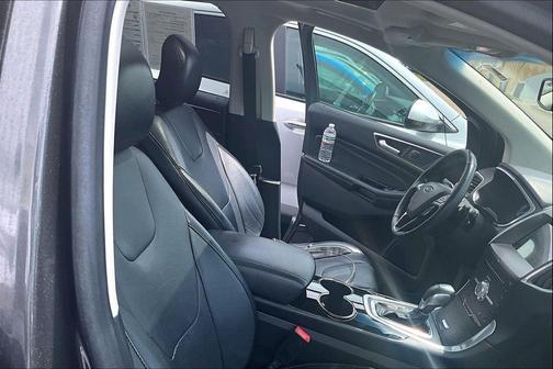 Magnetic Metallic 2017 Ford Edge Titanium