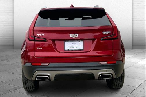 2023 Cadillac XT4 Premium Luxury