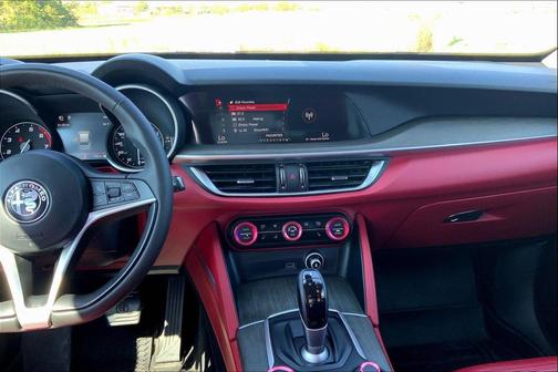 2019 Alfa Romeo Stelvio Ti