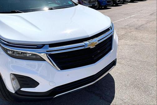 Summit White 2024 Chevrolet Equinox 1LT