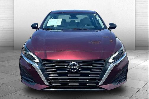 GARNET PEARL META 2025 Nissan Altima SV FWD