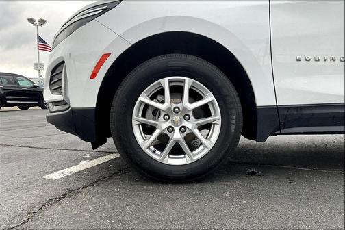 Summit White 2024 Chevrolet Equinox 1LT