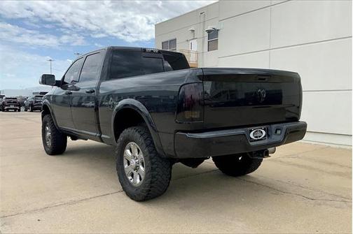 2018 RAM 2500 Laramie Crew Cab 4x4 6'4' Box