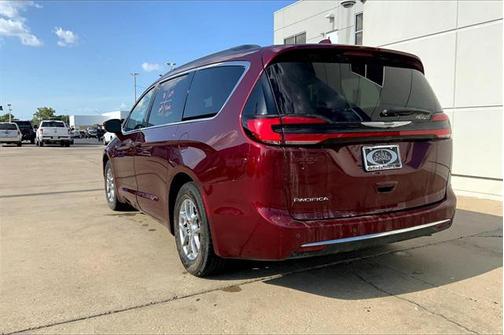 2021 Chrysler Pacifica Touring