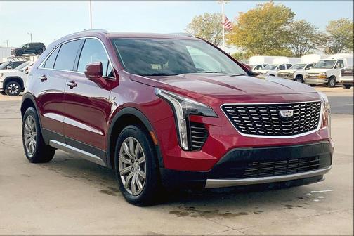 2022 Cadillac XT4 Premium Luxury