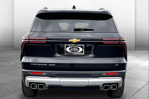 2024 Chevrolet Traverse LT