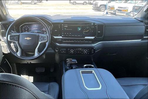 Iridescent Pearl Tricoat 2022 Chevrolet Silverado 1500 LTZ