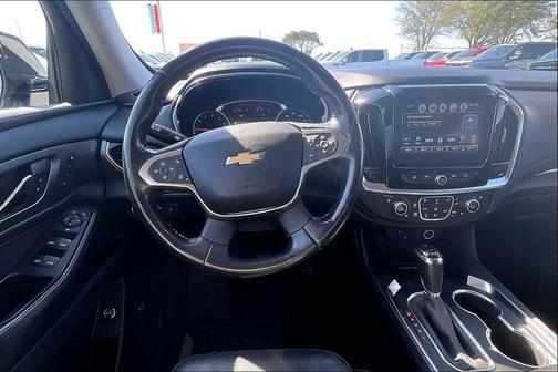 Summit White 2019 Chevrolet Traverse Premier