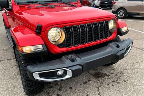 2024 Jeep Gladiator Sport S