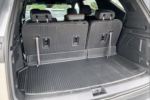 Sterling Gray Metallic 2026 Chevrolet Traverse AWD Z71