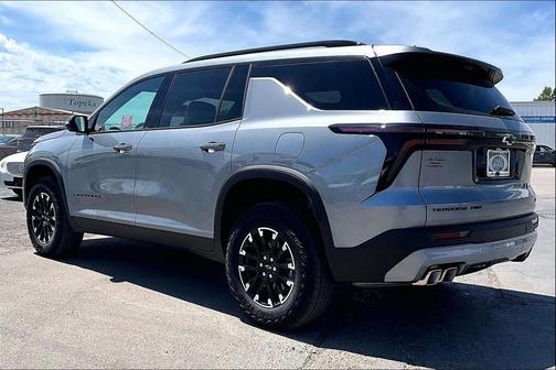 Sterling Gray Metallic 2026 Chevrolet Traverse AWD Z71
