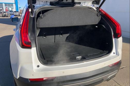 2023 Cadillac XT4 Premium Luxury