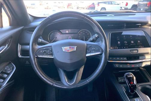 2023 Cadillac XT4 Premium Luxury