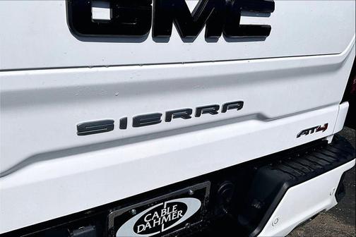 Summit White 2021 GMC Sierra 1500 AT4