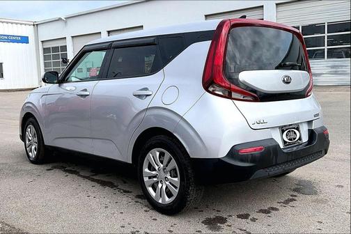 Sparkling Silver 2020 Kia Soul LX