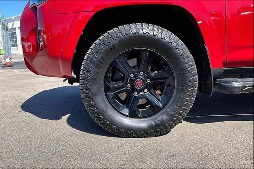Barcelona Red Metallic 2018 Toyota 4Runner SR5