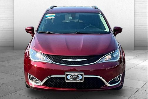 Velvet Red Pearlcoat 2020 Chrysler Pacifica Touring L